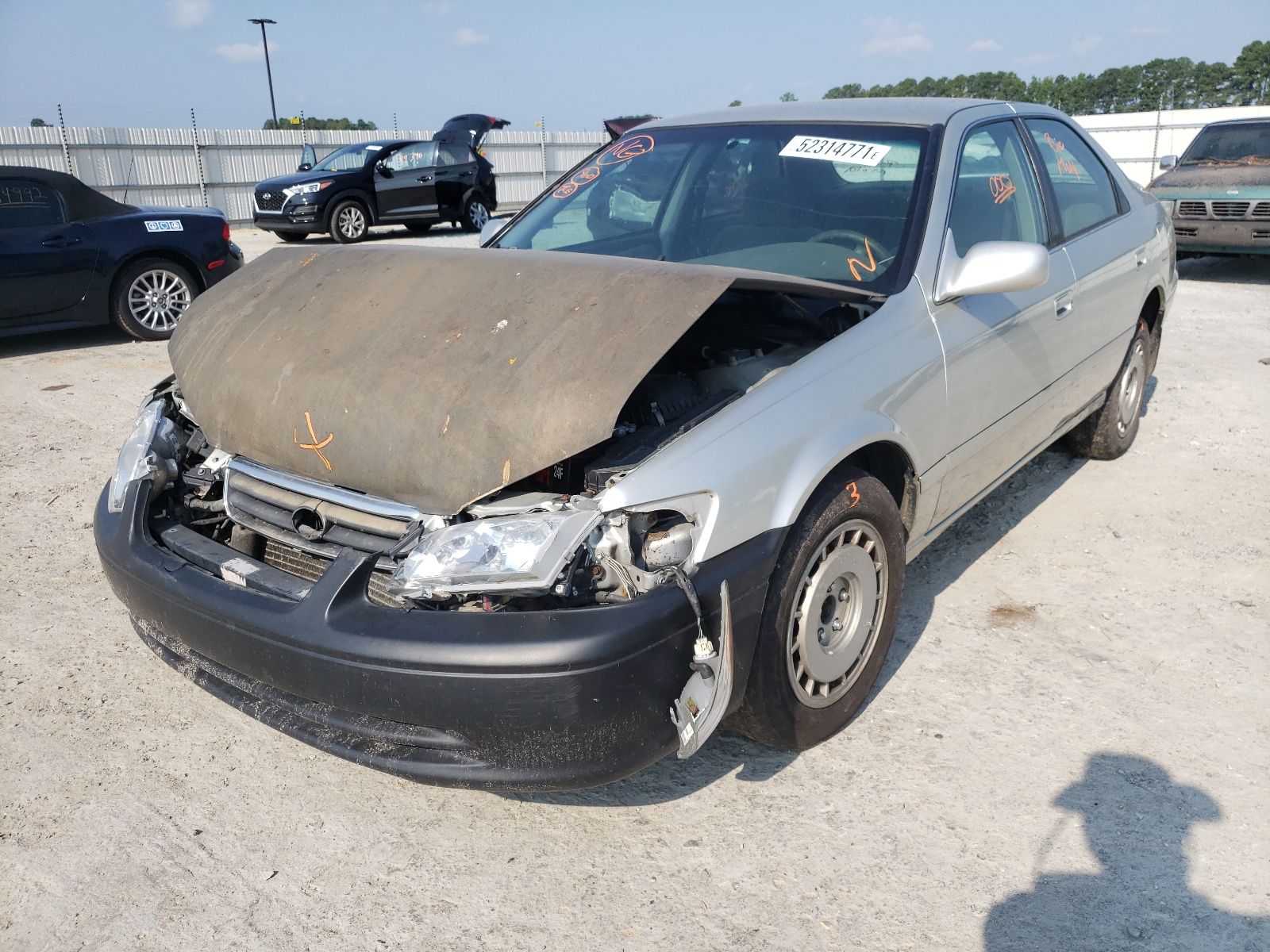2 of JT2BF22K510333919 Toyota Camry 2001