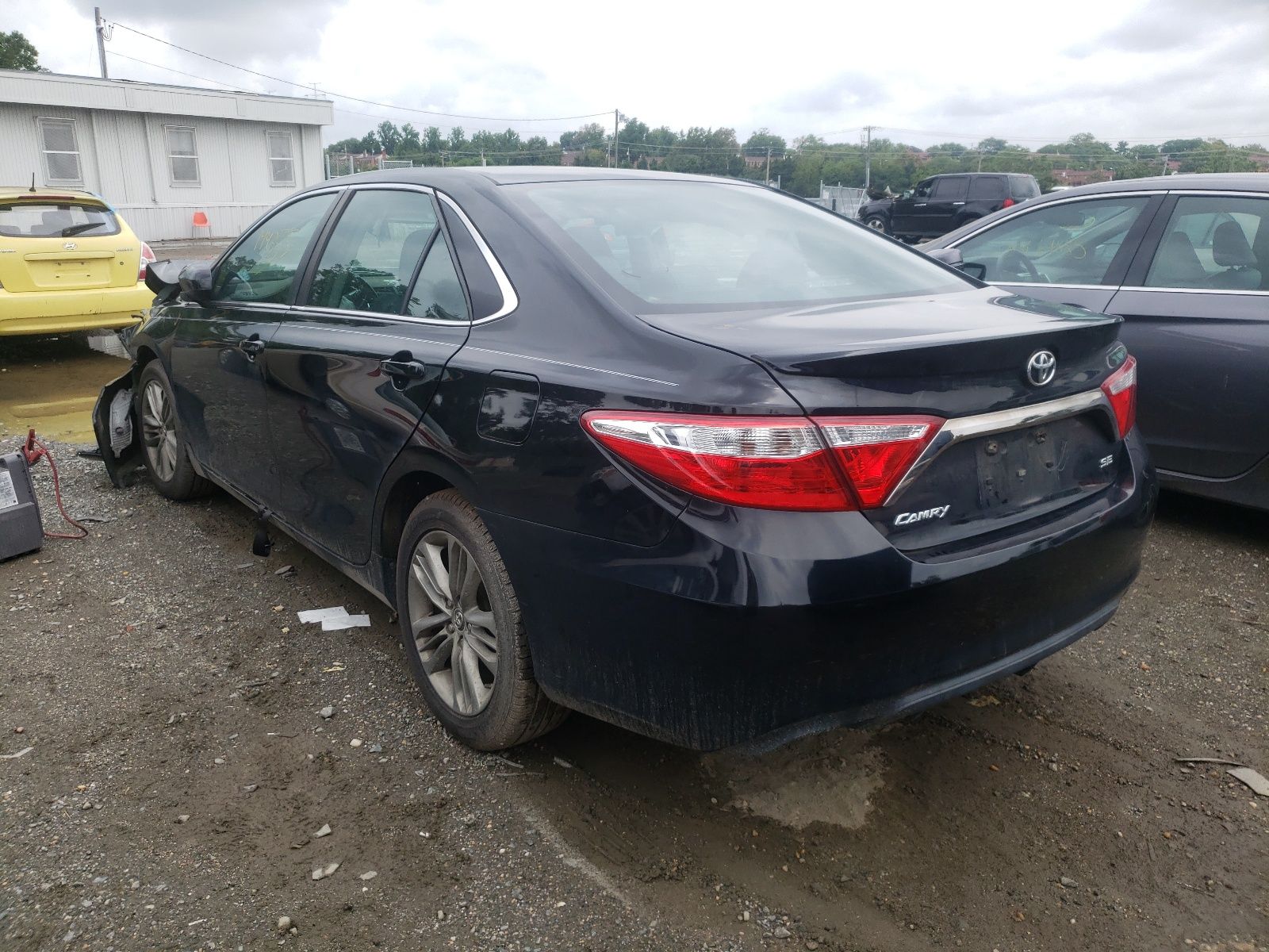 3 of 4T1BF1FK7FU053085 Toyota Camry 2015