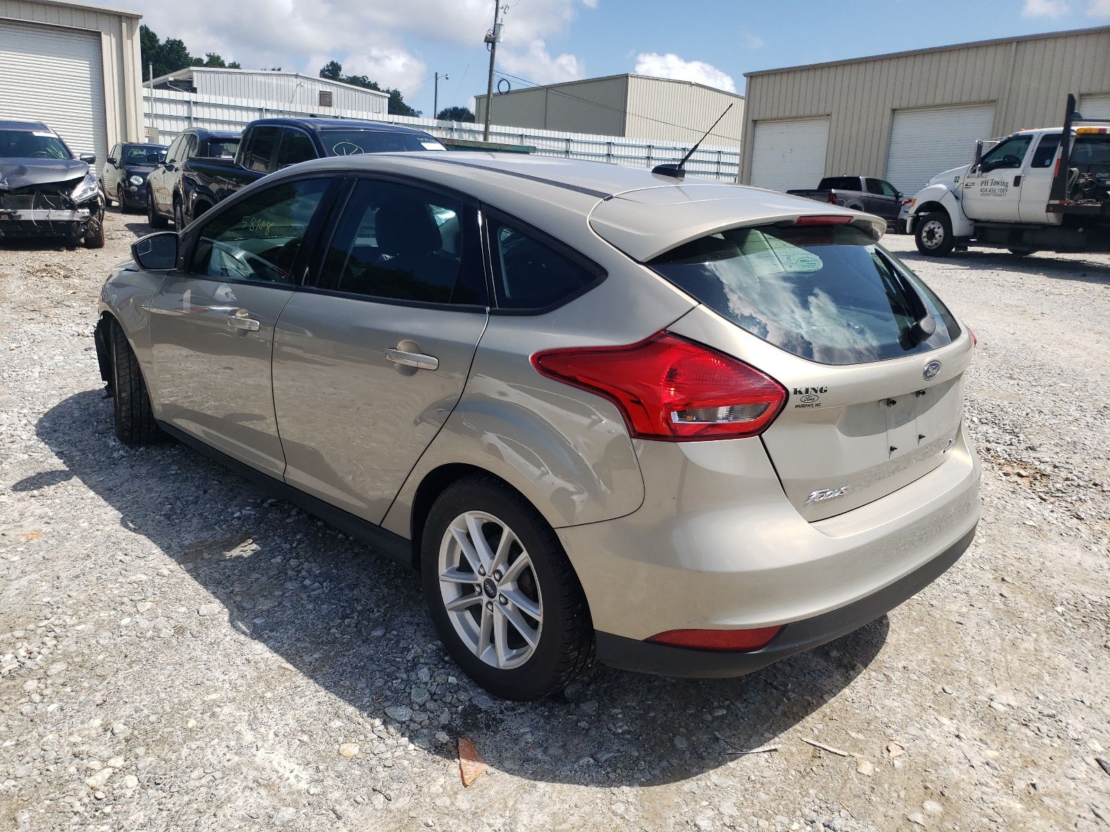 3 of 1FADP3K20GL262239 Ford Focus 2016
